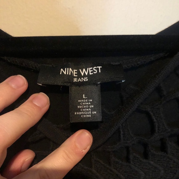 Nine West size L black blouse w/ batwing sleeves - Picture 7 of 7